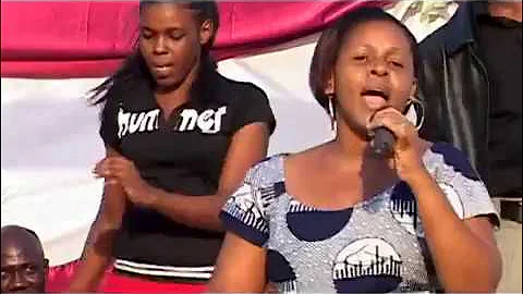 Jennifer Mgendi Baba Nataka Niwe Na Wewe Official Video