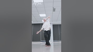 TF FAMILY (TF家族) FOCUS Zhang Junhao(张峻豪) - "MyRedFace (18) " Dance COVER《MMM》