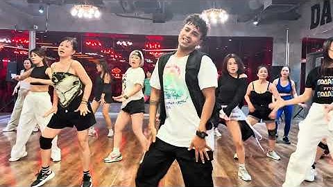 Thumbnail of LATINA FOREVA - KAROL G | Reggaeton Zumba | Happy Mehra Choreography