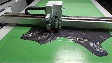 CNC Genuine Leather Cutting Machine with Projection Positioning System