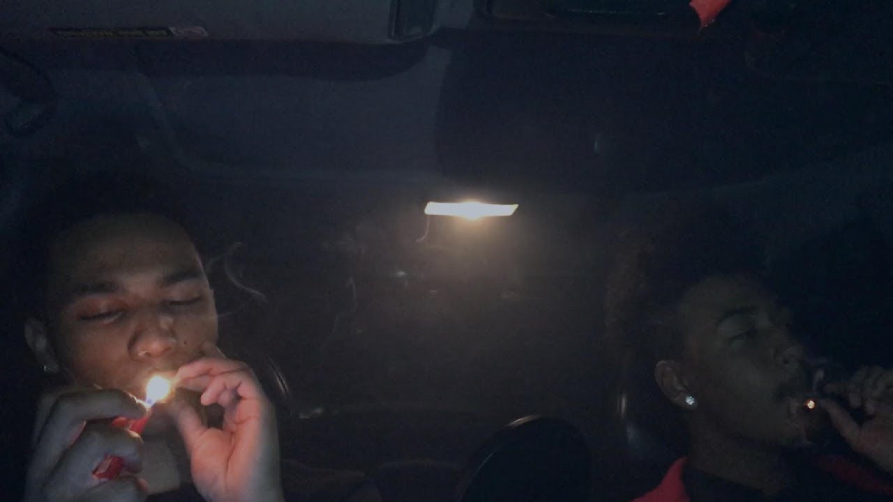 2 Blunt Hot Box w/ Kleahl! (he tapped out!)