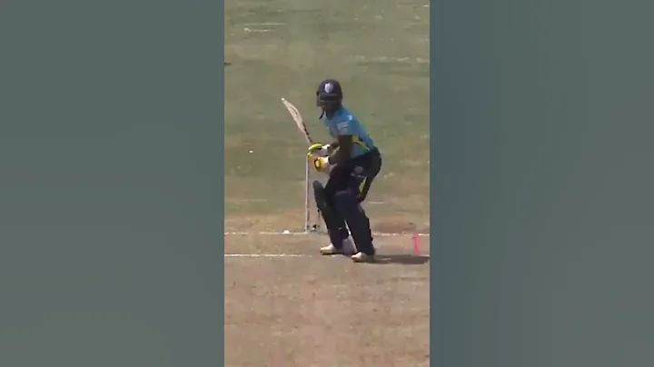 Andre Fletcher hits NO-LOOK six!