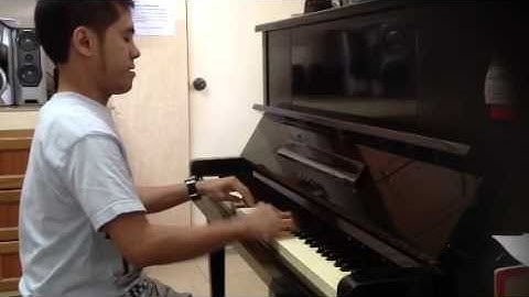 TRINITY (TCL) / ABRSM: F major contrary-motion scale: Dexter J. Sadicon