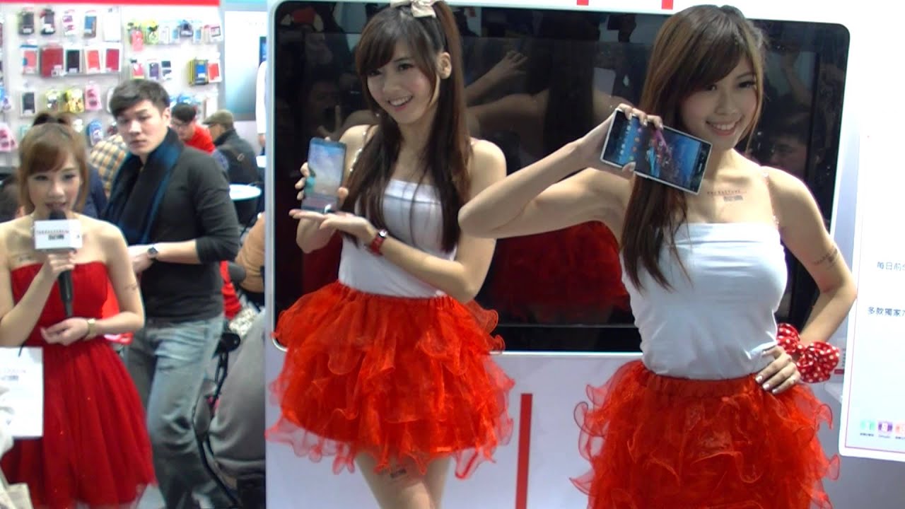 dance No. 0495 Booth of FET in Taiwan Computer Expo at Taipei World Trade Centre