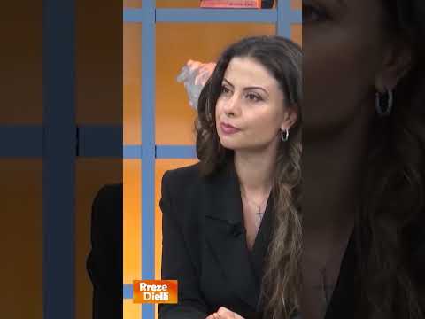 ‘Pyesin në fillim