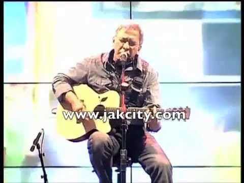 Iwan Fals Tak kenal Maka Tak Sayang(A'gell).flv