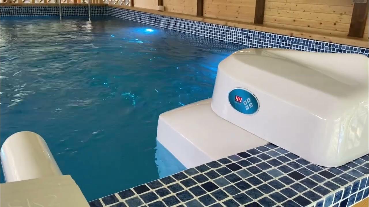 Противоток в бассейне - YouTube