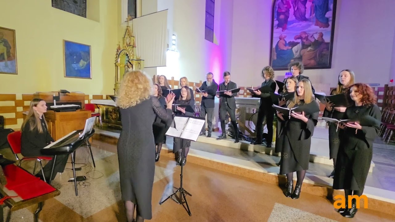 Sinoć u prepunoj crkvi Sv. Ante Busovači etno skupina ‘Čuvarice’ održale se korizmeni koncert