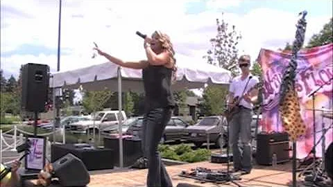 Savannah Outen - "If You Only Knew" @ Wilsonville Fred Meyer - 8/14/11