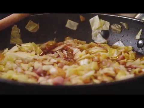 Video: Kako Kuhati Surove Polnjene Zeljne Zvitke