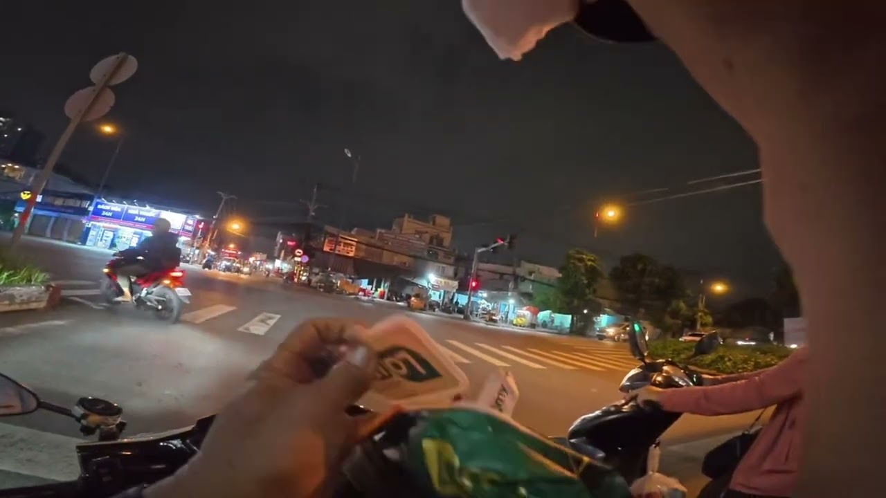  nay 4 ca trời mưa ướt lạnh quá nhưng trong lòng vẫn thấy vui ￼❤️