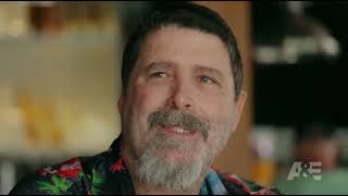 Hulk Hogan apologizes to Mick Foley after 22 years (A&E: WWE's Most Wanted Treasures) Resimi