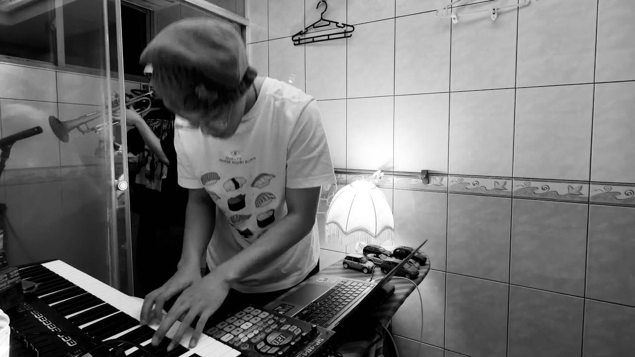 yyt & TeacheRay - Bathroom Session