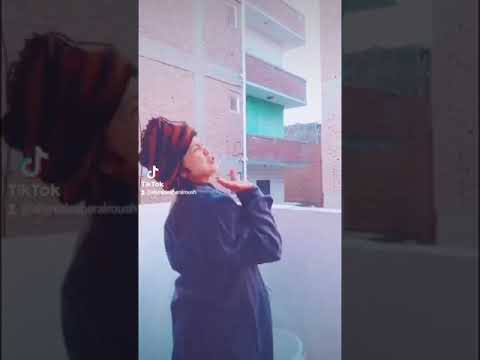 لما تكون نفسك تجيب اندومي وامك تصوت