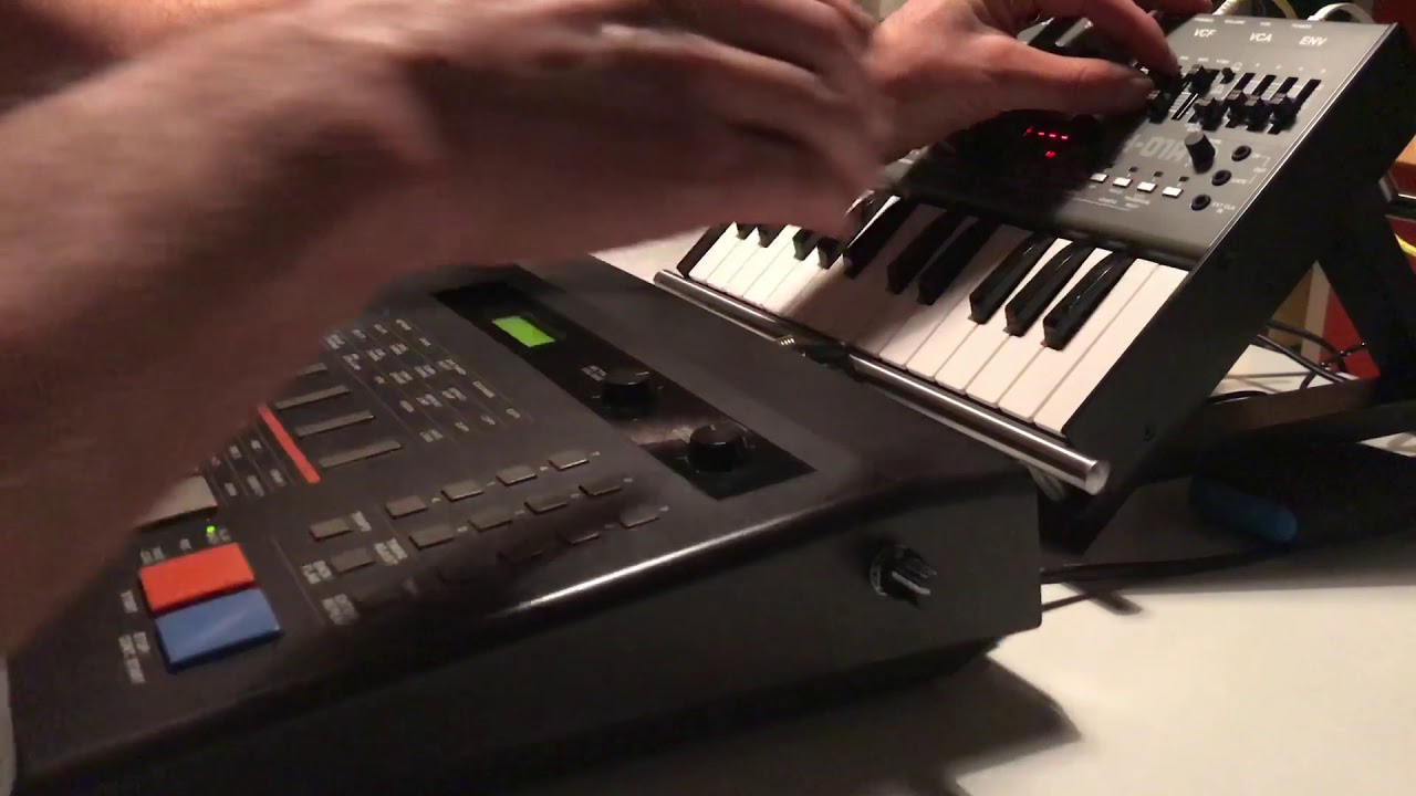 KAWAI R-100 Drum Machine With R-ROM & Roland Boutique SH-01a Demo
