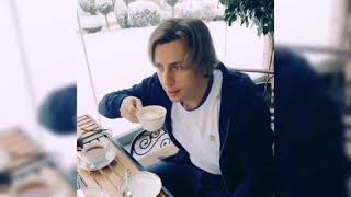 «Надеюсь ты вкусный»: Максим Галкин испил себя до дна в Ессентуках