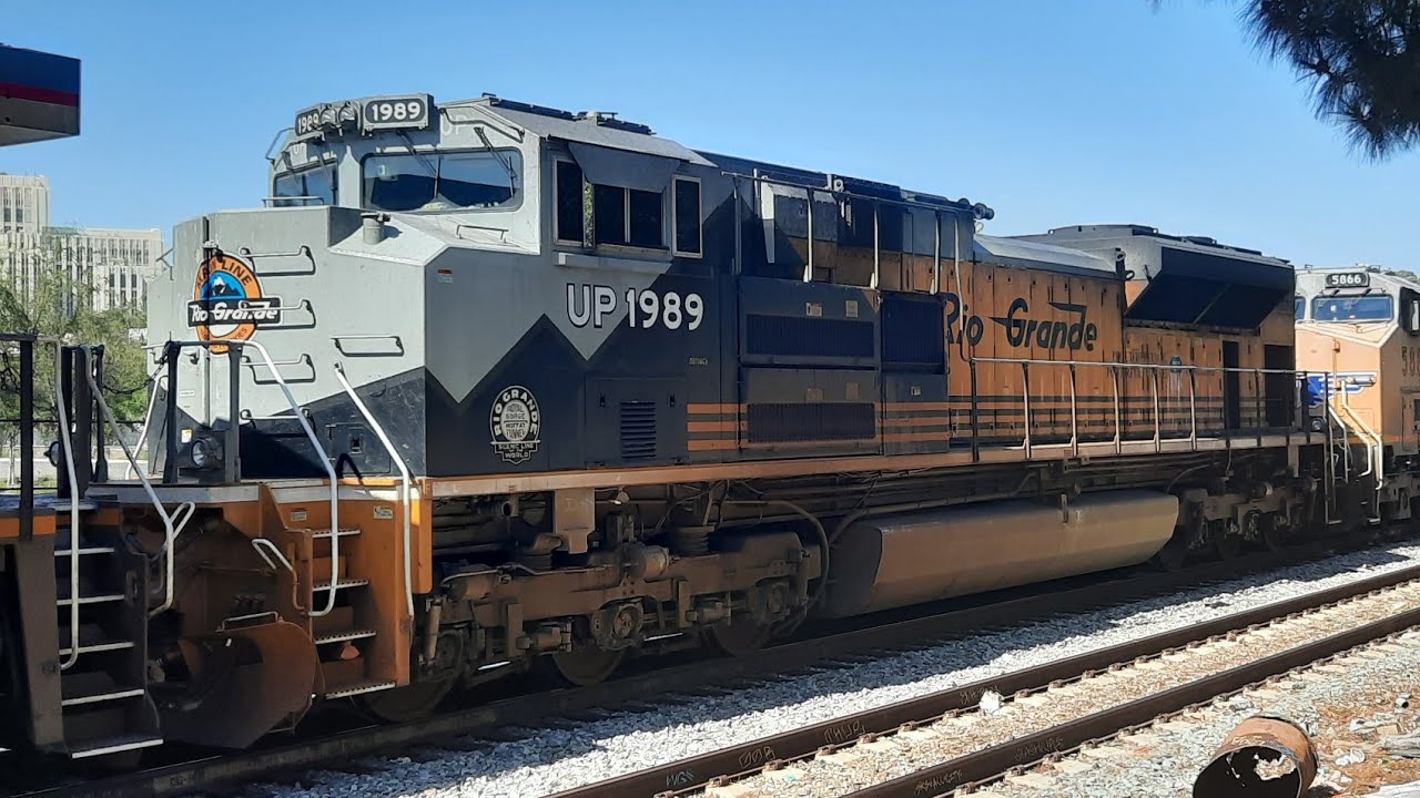 UP 1989 “Rio Grande” Heritage unit Trails on ZLCAI-04 at LATC on 8/4/21 ...