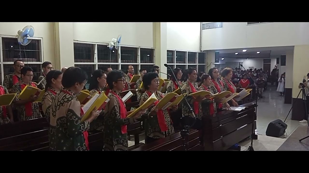Hai Dunia Gembiralah | Paduan Suara Santa Clara, Wilayah VI, Paroki Cijantung