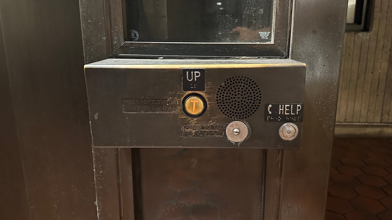 ENDANGERED RARE US Hydraulic Elevator WMATA Mount Vernon Square