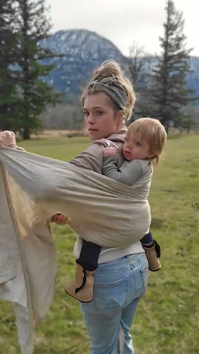 Double Hammock w/a Candy Cane Chestbelt | Woven Wrap Carry #babywearing #babywearingmama #wovenwrap