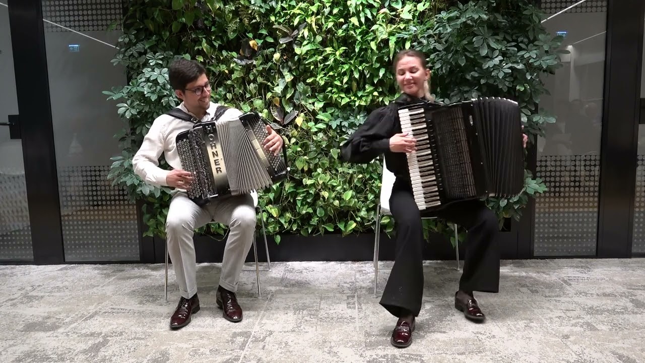 Duo Two Bellows (Aleksandar Kolovski & Anna Kolovska) - Don't Go Away, My Dead: N.  Malygin