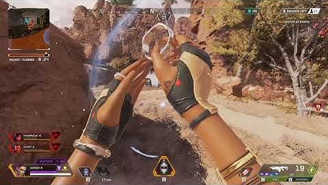 my bitches Loba n Wraith