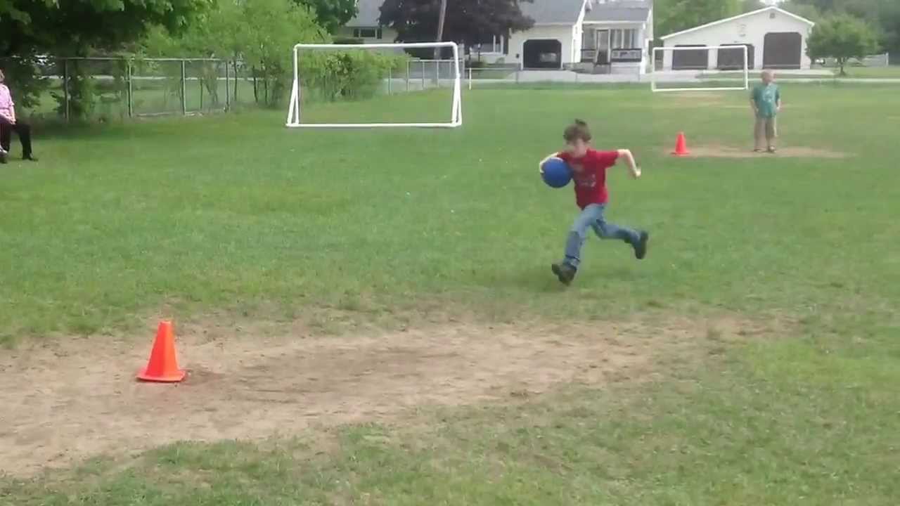 UMS PE 2nd Graders Play Longbase, a lead up game to T Ball YouTube