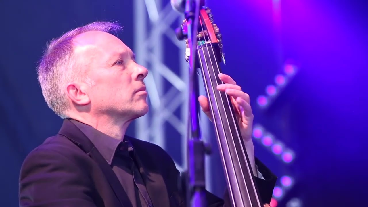 Gerry Colvin - Him Of The Sea