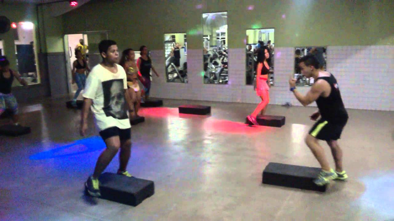 Step / Vou desafiar você - Mc Sapão