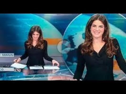 Hermosa presentadora olvida que su mesa era transparente y sí… lo enseñó todo en VIVO