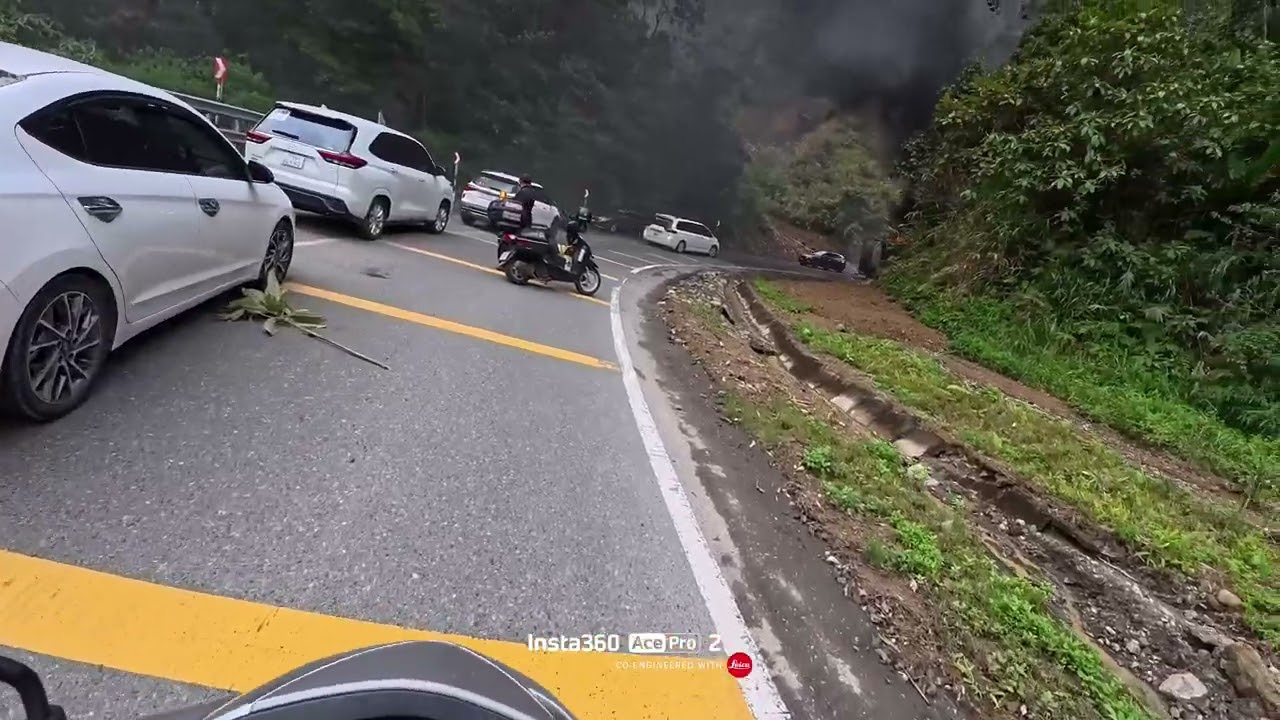 Cháy xe tại đèo Khánh Lê - Khánh Hòa 