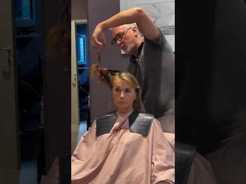 Video Capelli sottili dona il volume con un taglio più leggero pari scalato????