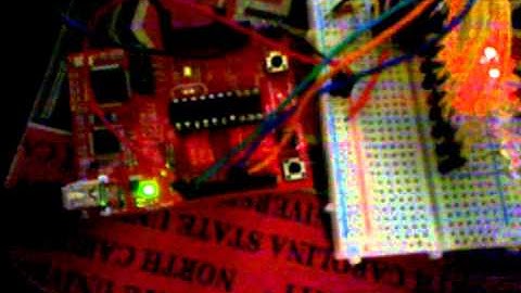 TI MSP430 Launchpad + 74HC595 8bit Shift Register