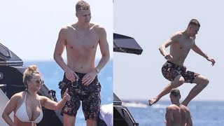 Kristaps Porzingis Injury Update: HOT CHICKS & CANNONBALLS