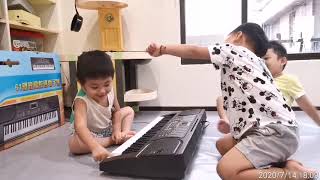 20200714綠之森-第一次接觸電子琴-3仔寶