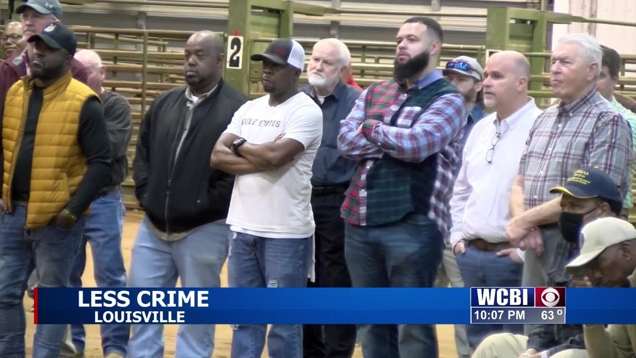 Louisville mayor reports lower crime rate after community prayer events.