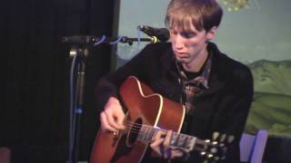 Atlas Sound - &quot;Shelia&quot; (Live at The Natural History Museum in Los Angeles  01-08-10)