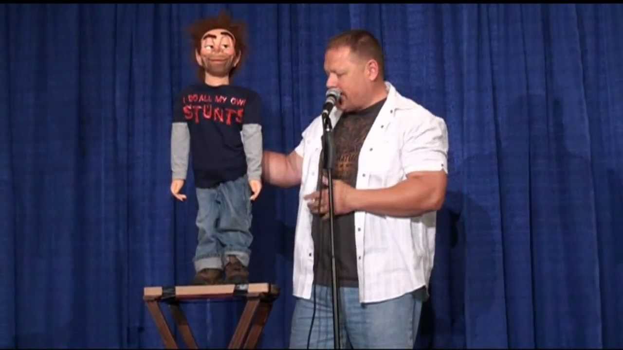 Vinnie Ewart and Earl performing at the Vent Haven Convention 2011