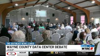 Wayne County residents seek information on data centers ahead of city vote