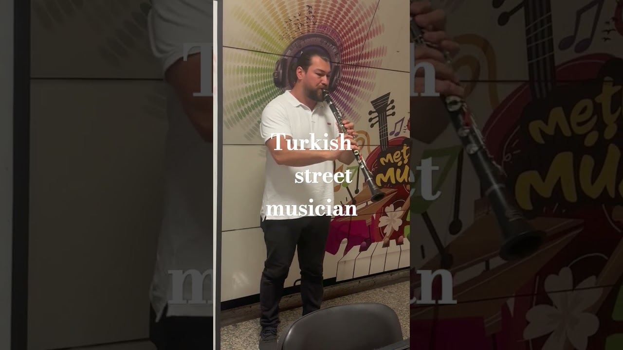 Turkish street musician 