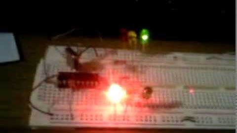 semáforo con pic16f84