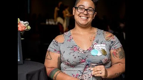 Rising Stars Black & Out: Alexis Moody