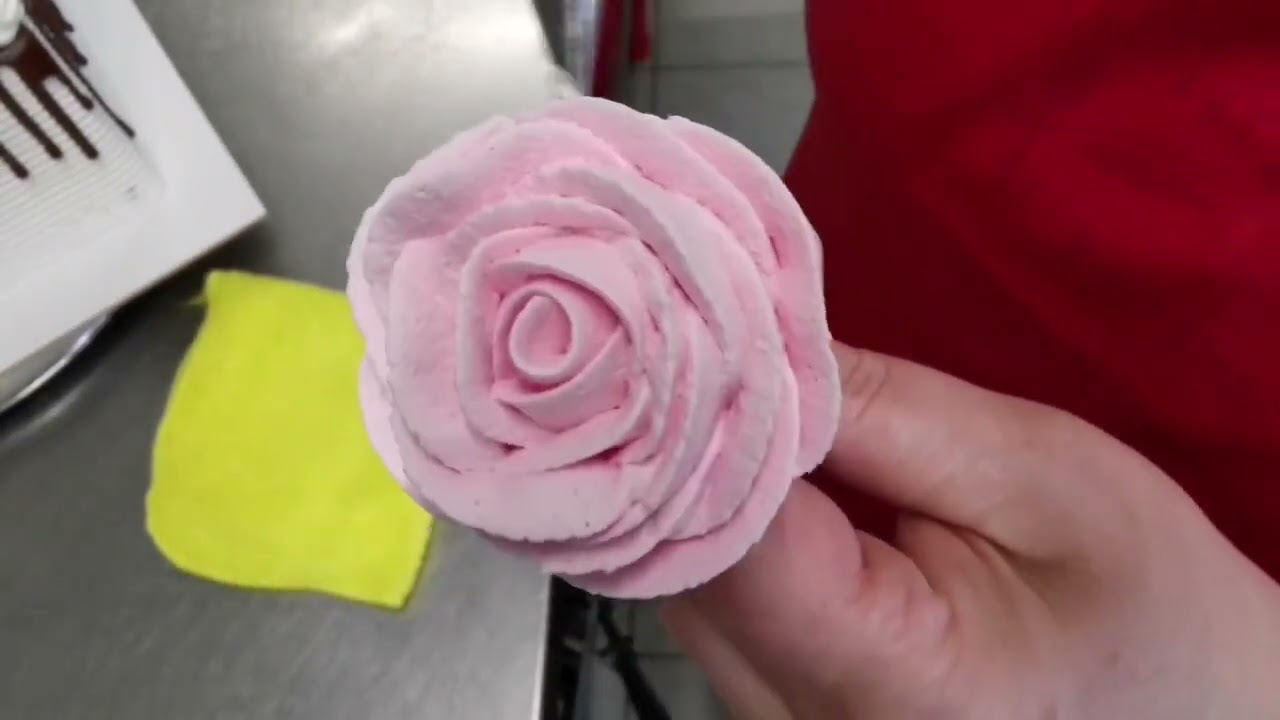 Trandafir din frisca