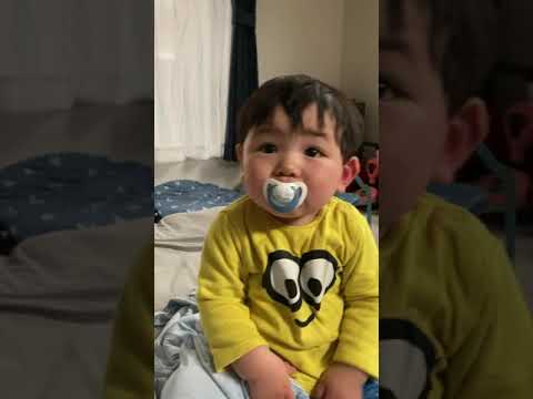 寝起きにおじさん化しちゃう1歳3ヶ月 #Shorts