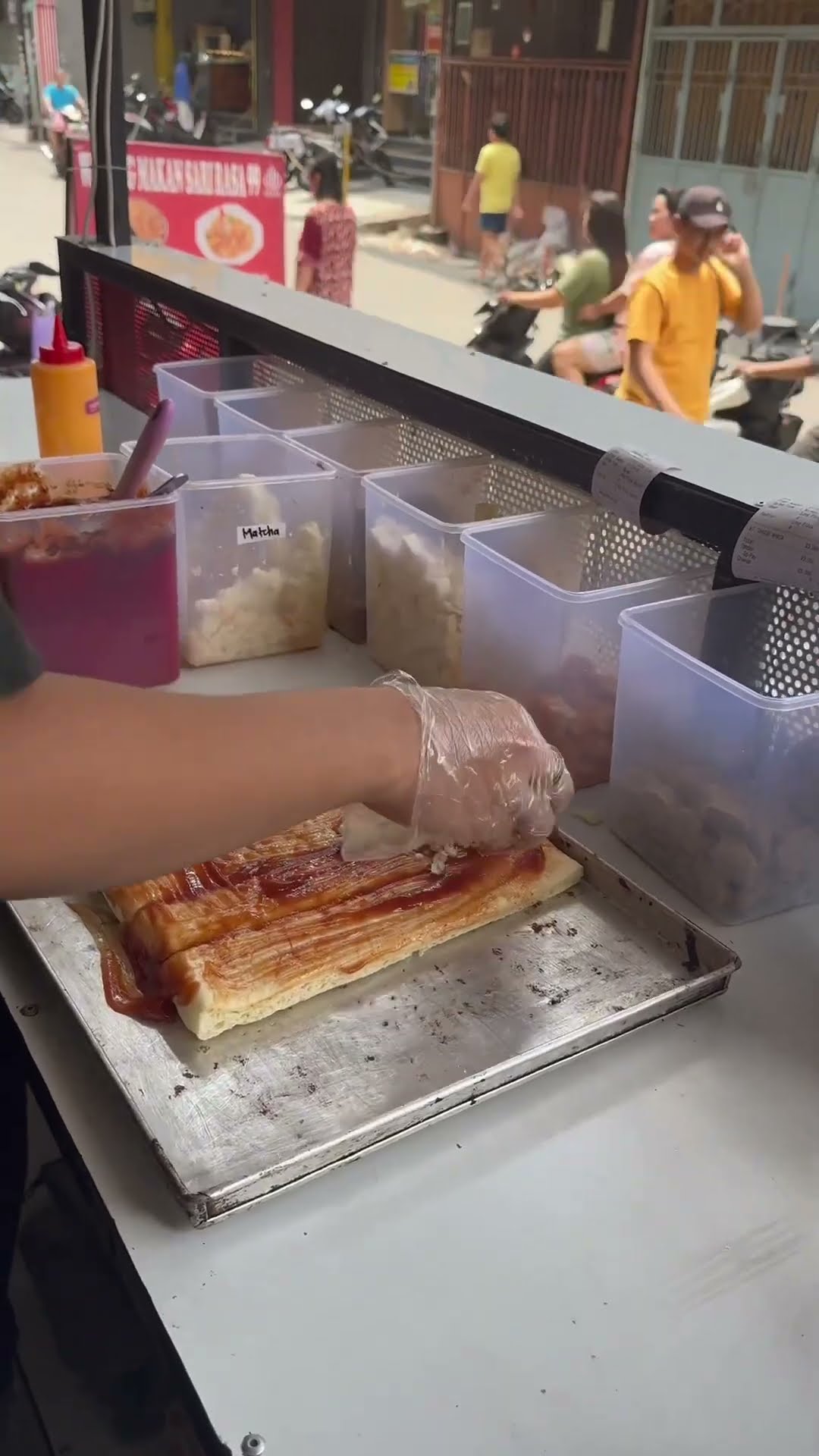 PIZZA TERPANJANG CUMA 15 RIBU DI PADEMANGAN | LONG PIZZA
