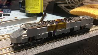 N scale Kato E8 with TSU-KN1