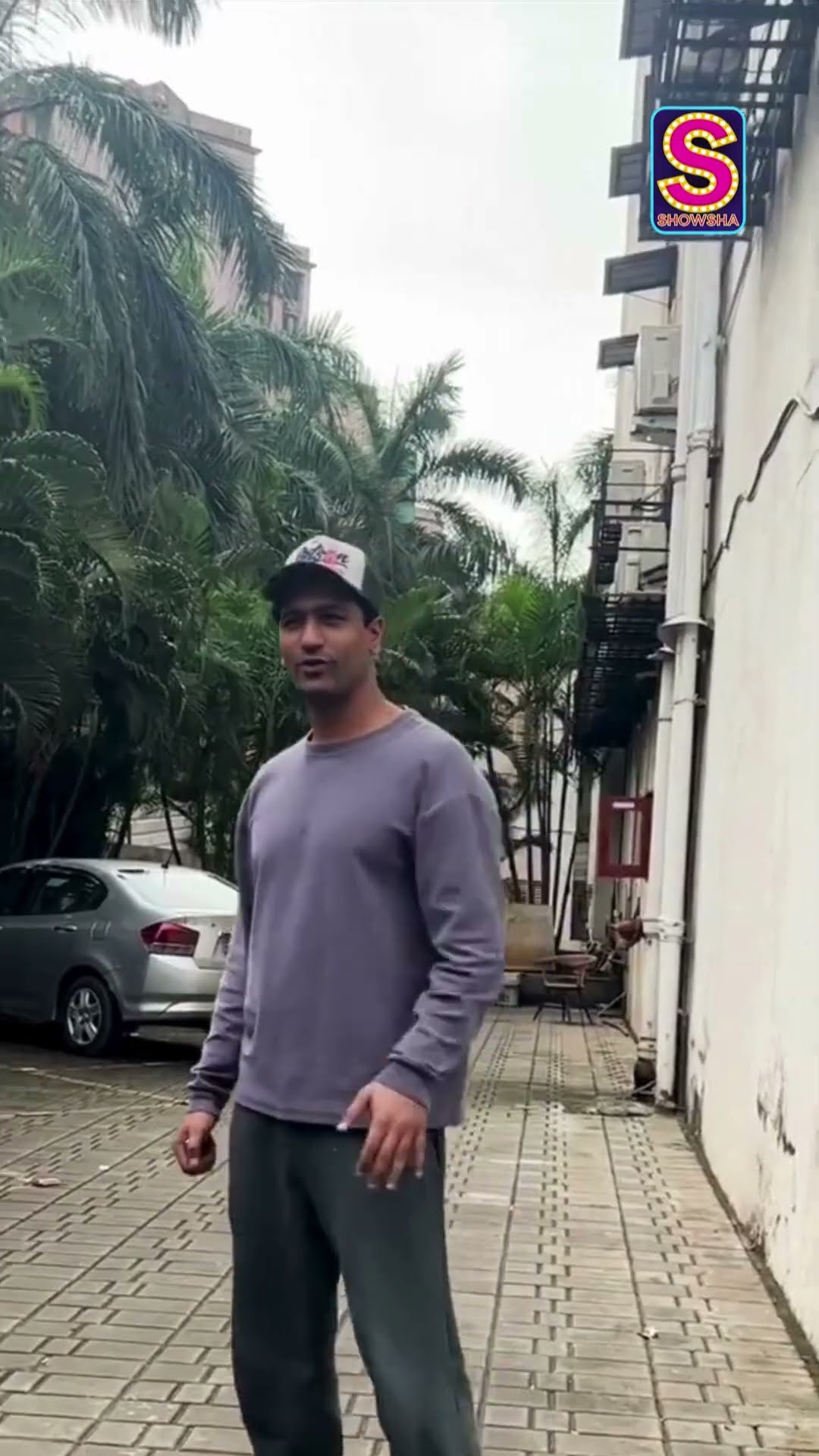 Vicky Kaushal Opts For A Boy Next Door Clean Shave Look | Bollywood | Entertainment | N18S
