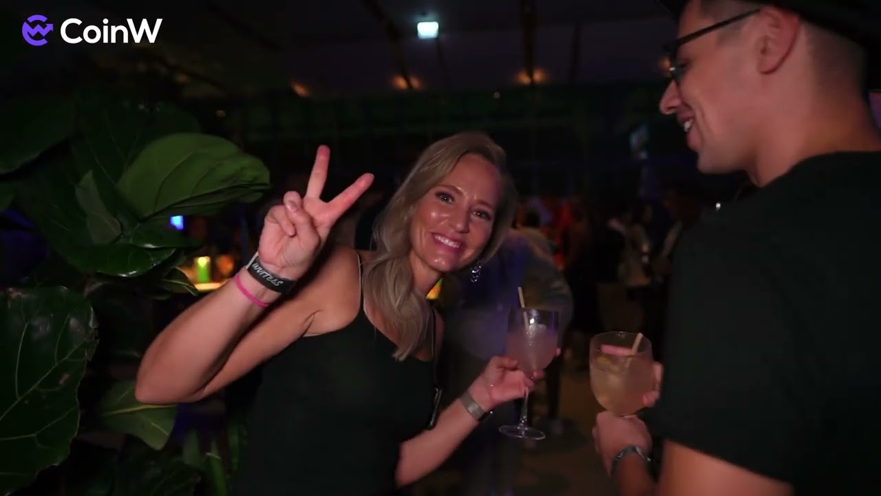 CoinW Skypool Party on October 18th at the iconic Aura Skypool Lounge in Dubai - Episode 1