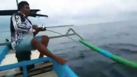 handline Line Ruby snapper fishing strike on deep sea jigging🚣🐳🐋🐬🐟🐡🐠