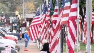Ringgold High School Students Make Crosses for Veterans Day